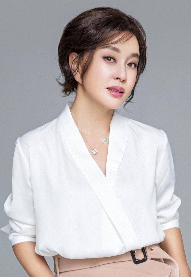 国内结婚次数最多的10位女明星,女明星结婚次数最多的几位