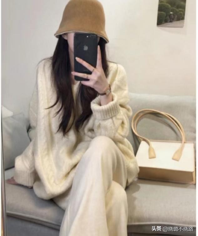 今年最洋气的阔腿杏色裤春秋新款,女款杏白加绒裤