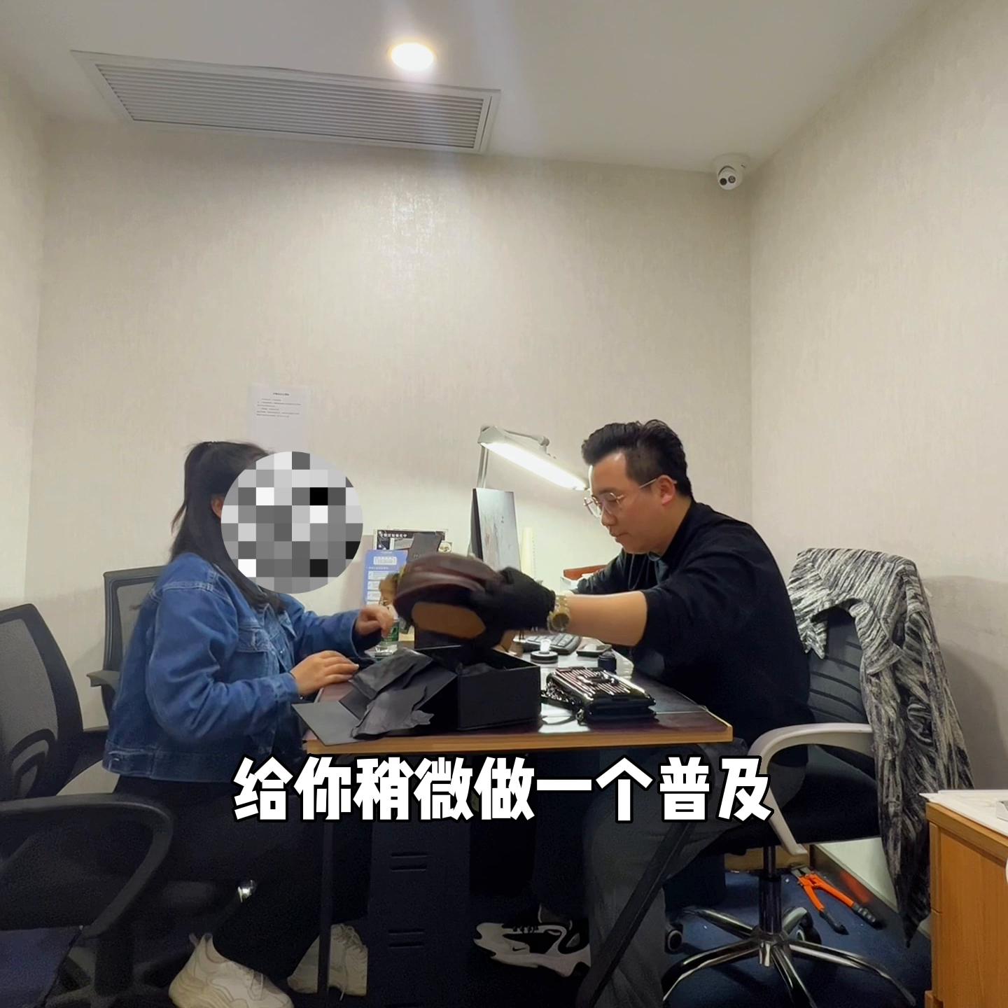 鉴定包包看哪几个细节,包包鉴定可以在哪里鉴定