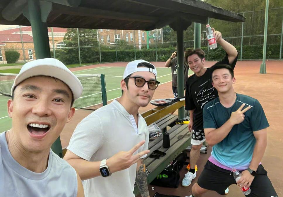 苗苗自曝与郑恺租房的地段,苗苗回应郑恺