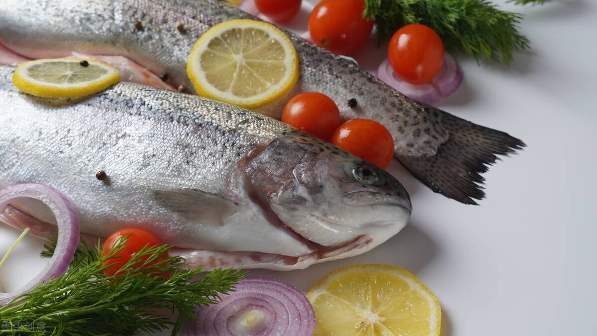 宝宝多大能吃大人的油吗,宝宝多大能吃跟大人一样