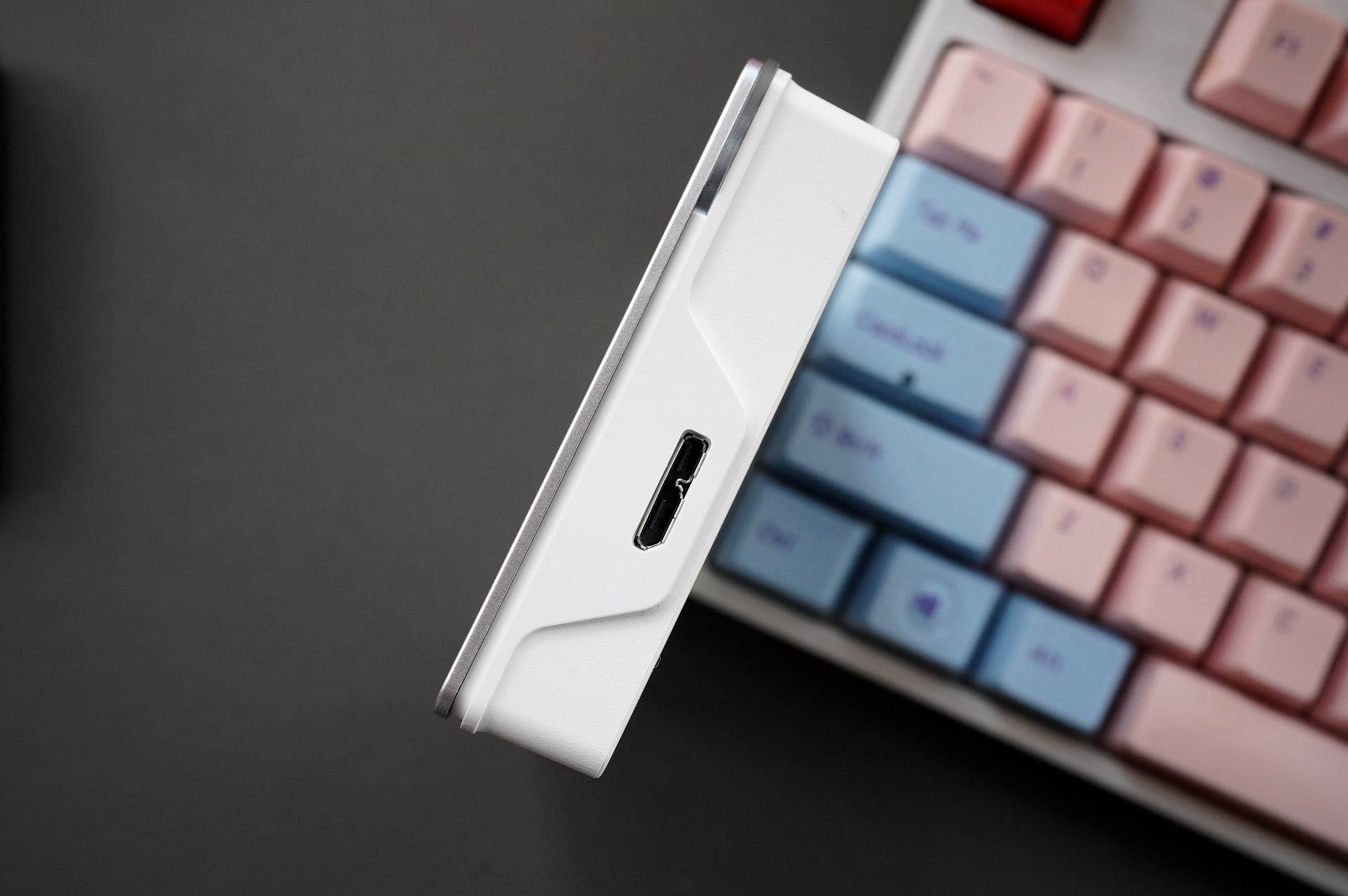 移动存储新利器，东芝CanvioFlex移动硬盘初体验