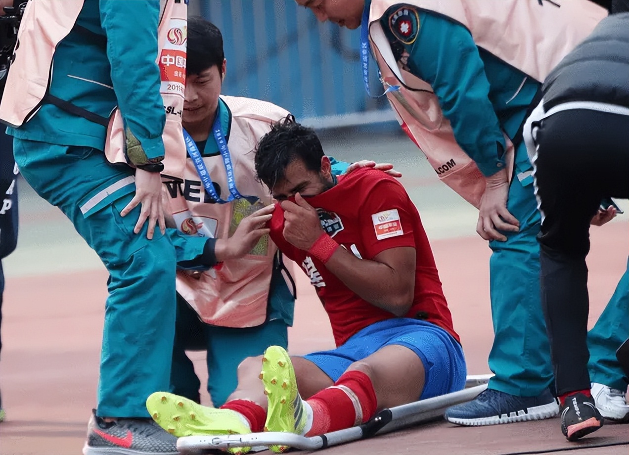 第一位执法世界杯的中国裁判,世界杯最公平的裁判