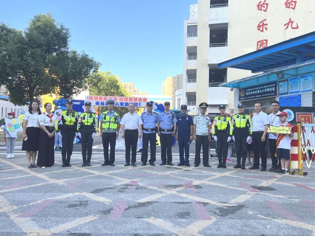 进学校宣传交通安全知识,连续两日进学校开展交通安全宣传