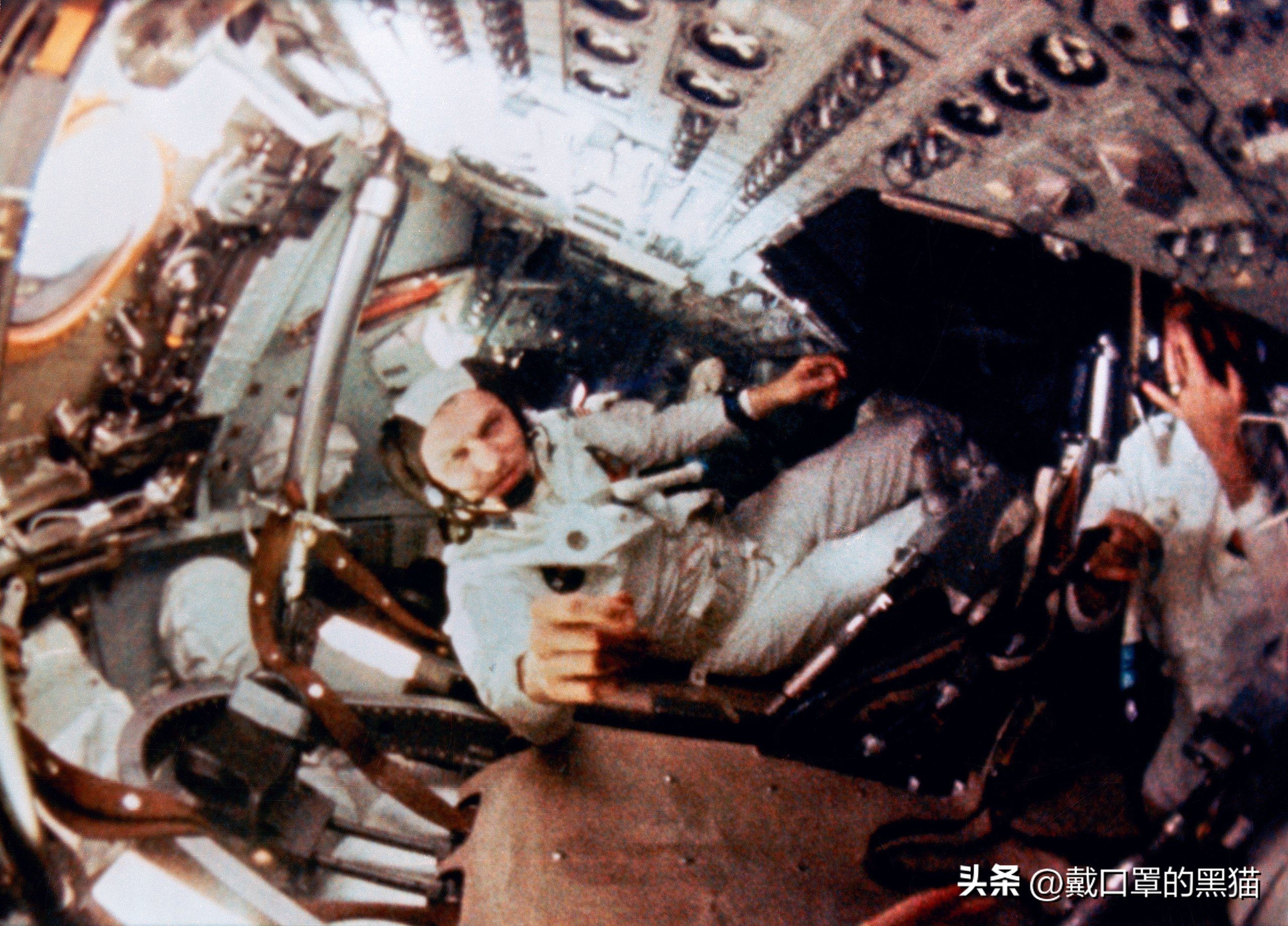 阿波罗载人登月用了几天,阿波罗登月返回舱试验几次