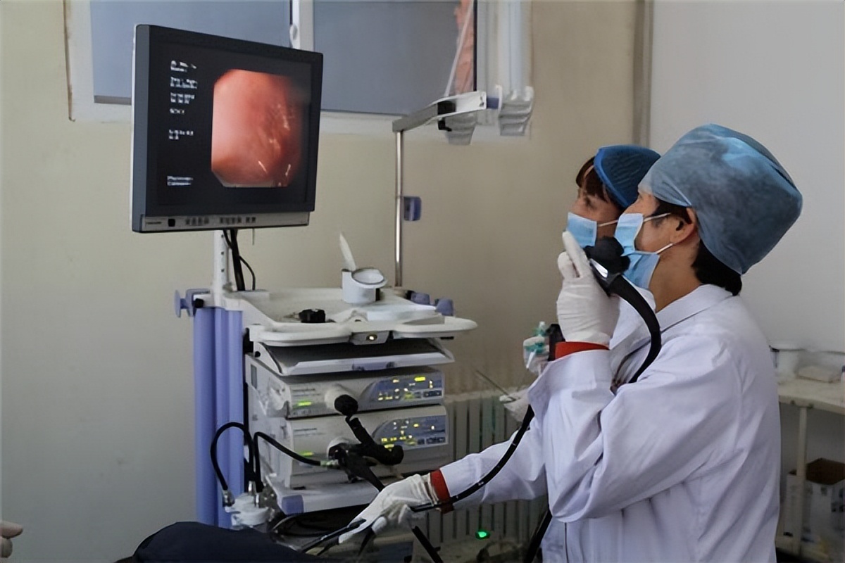 胃镜多久做一次不伤害胃,胃镜多久做一次好对胃有伤害吗