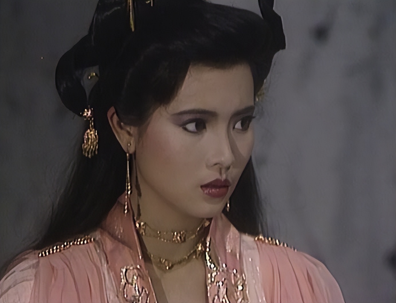 蓝洁瑛为什么落在五台山 (为什么蓝洁瑛有艳绝五台山)