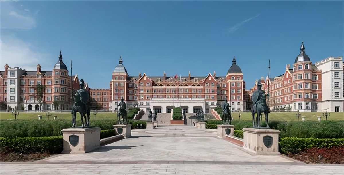 高校放春假去赏花去恋爱,高校春日赏花