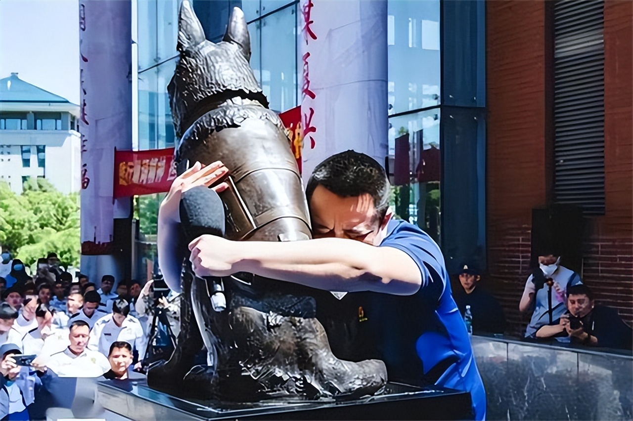 汶川地震搜救的事件,汶川地震惨烈救援人员回忆哭了