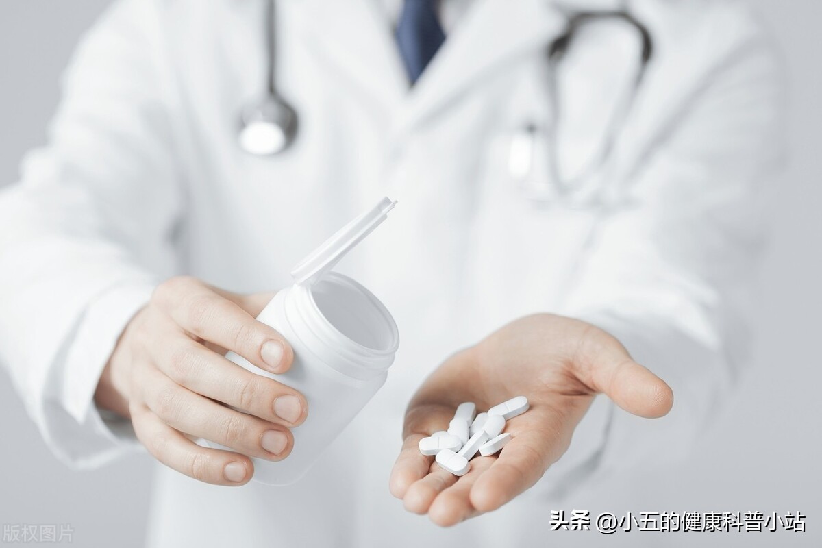 盐酸氨溴索口服溶液治疗肺炎,支气管肺炎用盐酸氨溴索效果好吗