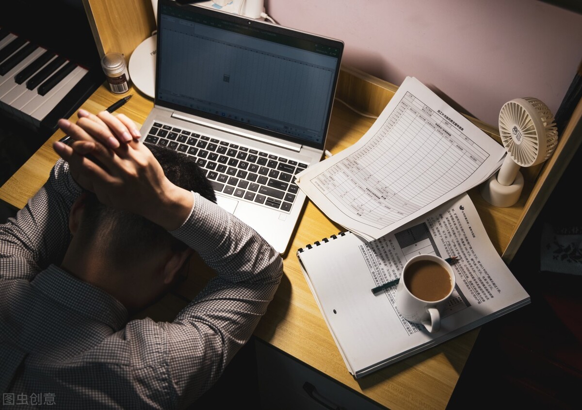 男性腰痛的原因有哪些,男性后背左上部位腰痛是什么情况