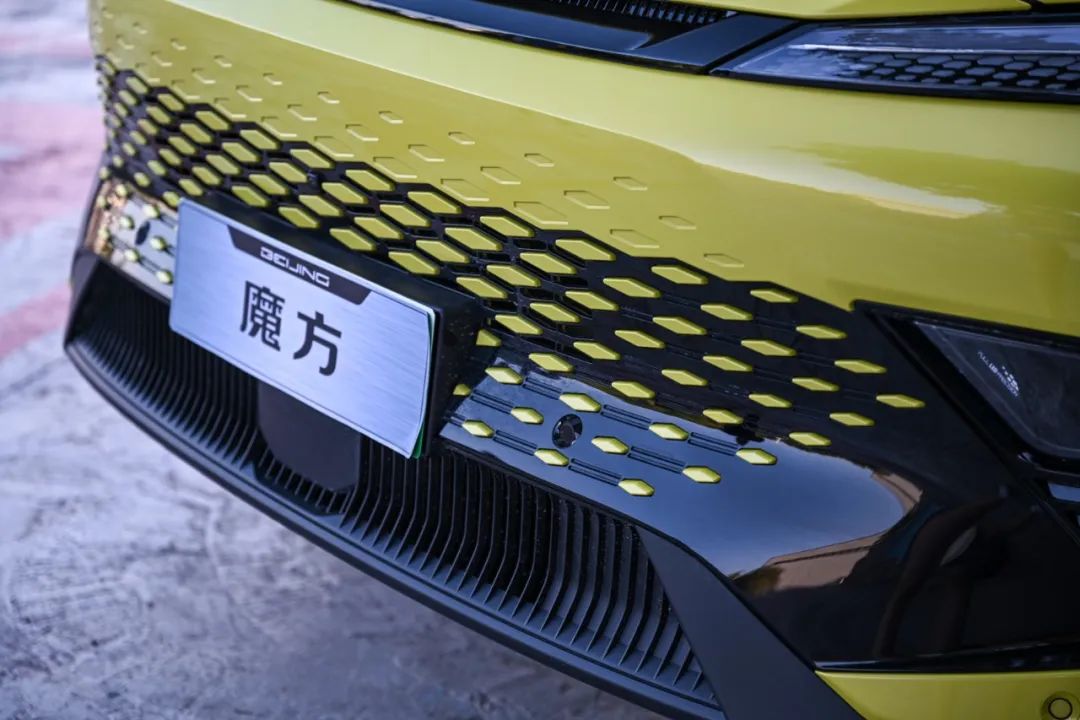 鸿蒙车机+1.5T魔核发动机，北京汽车魔方仅10.29万元起开启预售