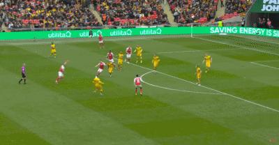 温布利决赛直播,温布利7比0狂扫晋级