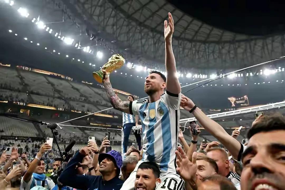 梅西成为球王的视频,梅西成长成梅球王