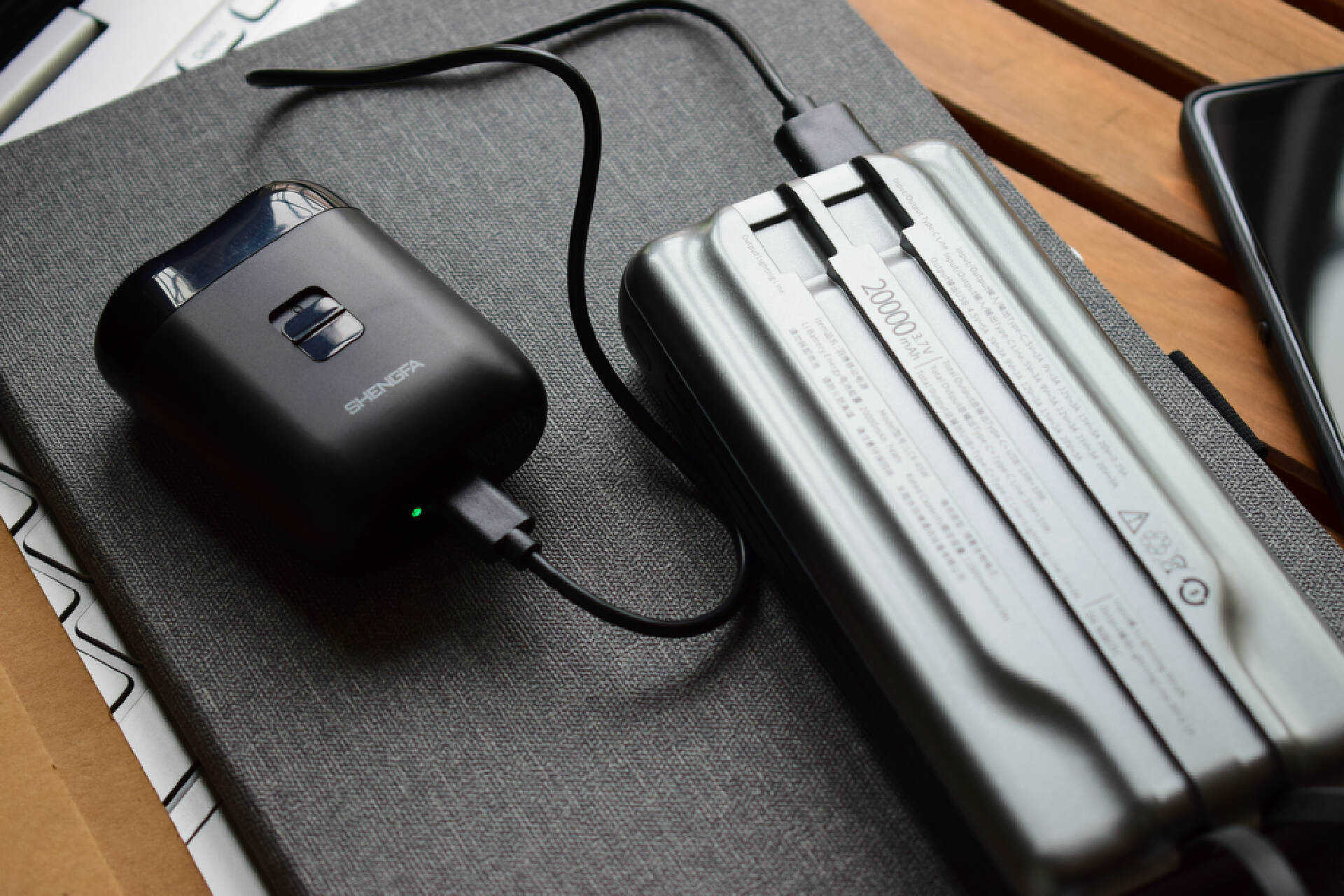 羽博充电宝10000评测,羽博66w快充线评测