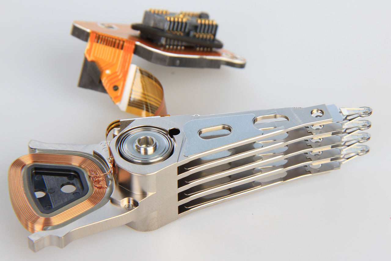 硬盘磁头损坏恢复数据成功率,什么原因会导致硬盘磁头损坏