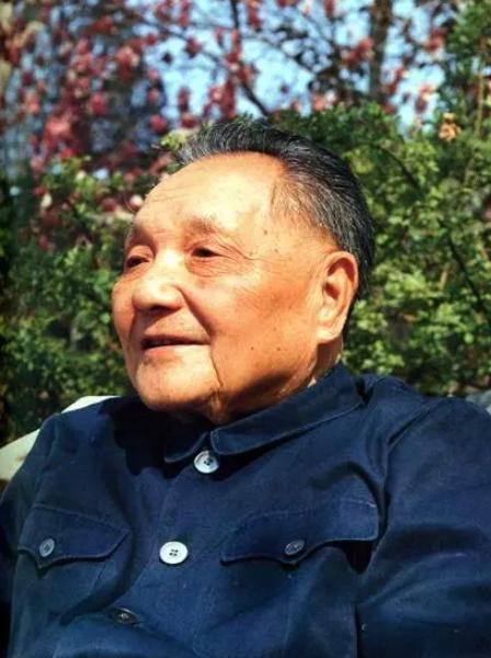 恢复高考第一年文科女状元,恢复高考后第一女状元