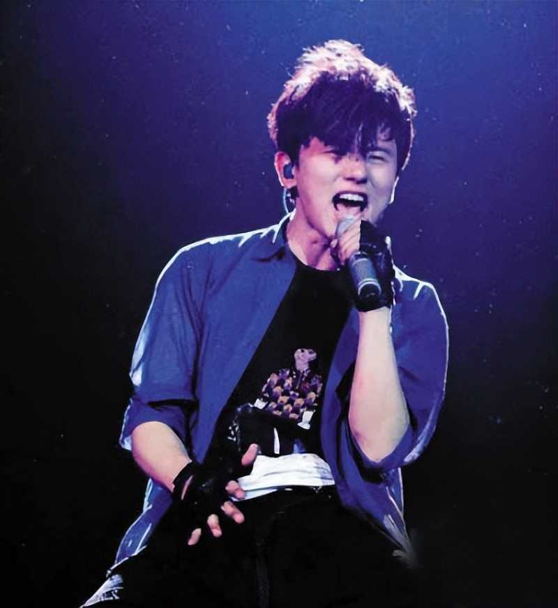 出生在小县城,出生在小县城里