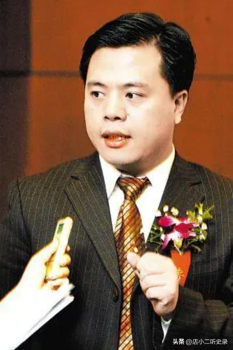 璧氫腑鍥戒汉鐨勯挶鏈夊瀹规槗,璧氫腑鍥戒汉鐨勯挶