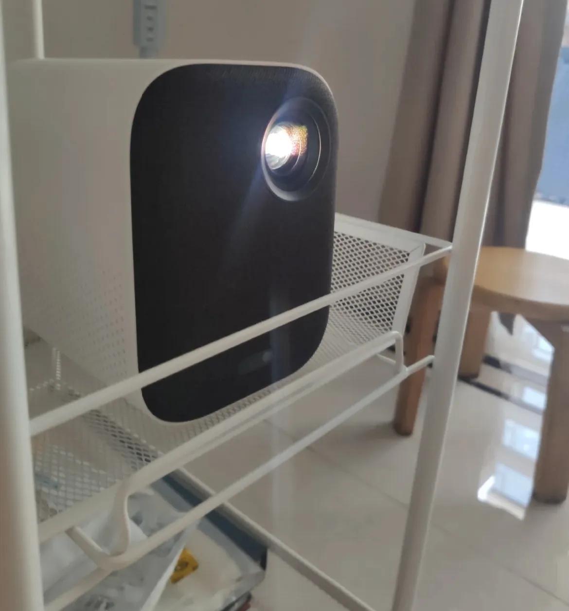 投影仪怎么选看什么配置,挑选投影仪看好以上六点就足够