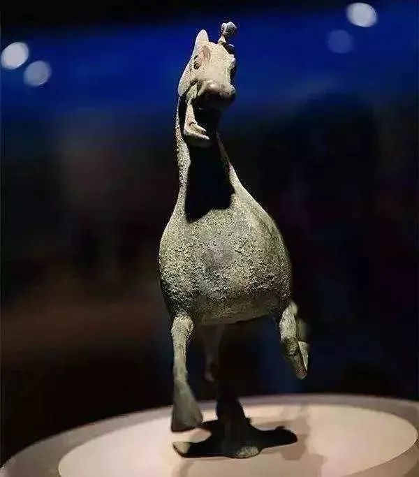 马踏飞燕玩偶走红原价,马踏飞燕玩偶的火爆程度