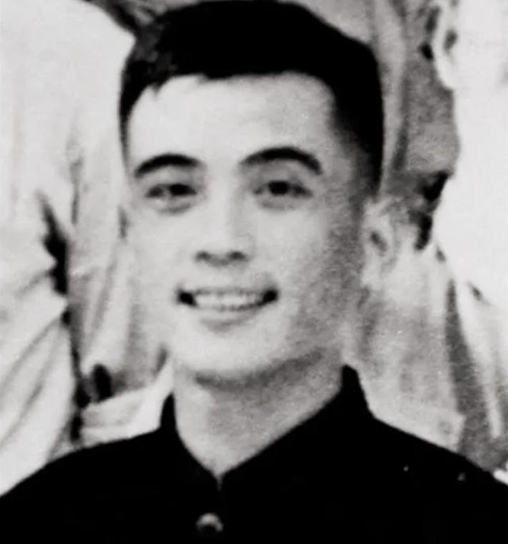 六小龄童哭灵,六小龄童唐僧送行