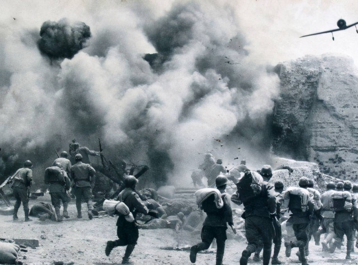 1948年,汉口发生一骇人听闻的特大轮奸案,恶徒行径可谓*兽禽**不如