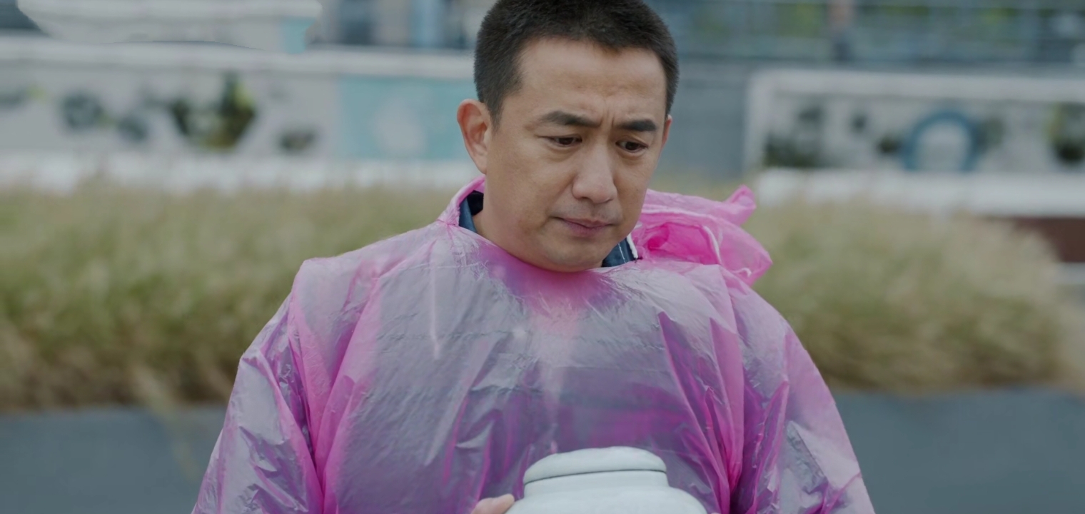 张卫国的夏天折射出中年的无奈 (张卫国的夏天经典语录)