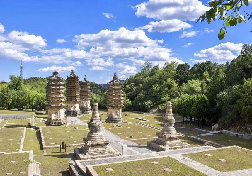 龙脉温泉度假村攻略,龙脉温泉度假村过12点了加钱吗