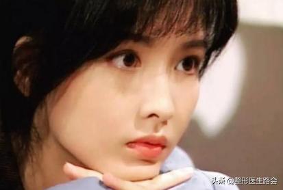 最让人显老的法令纹应该如何解决,法令纹和嘴角纹哪个更显老