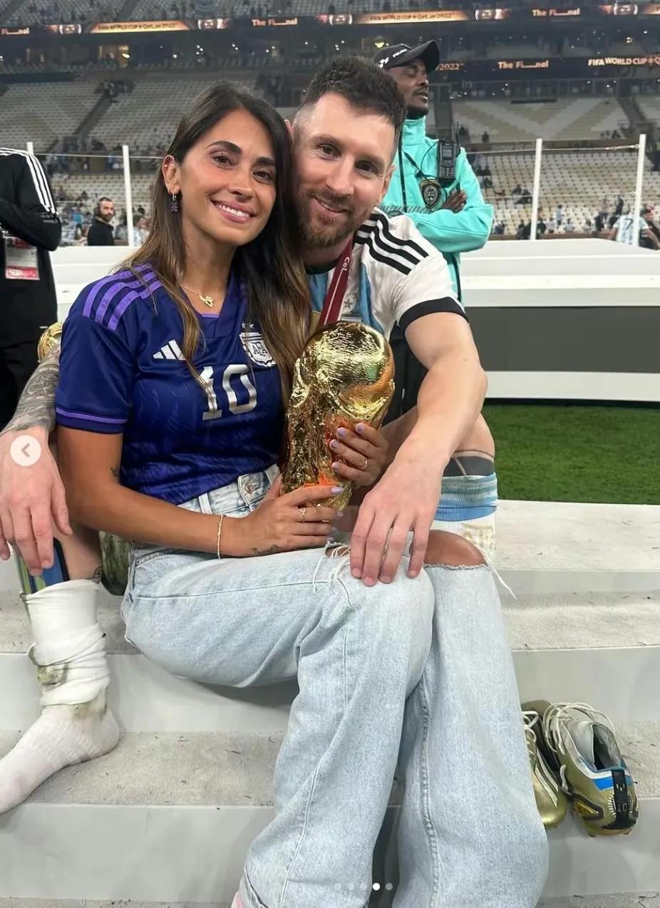 梅西的情史有多厉害,足坛佳话梅西c罗