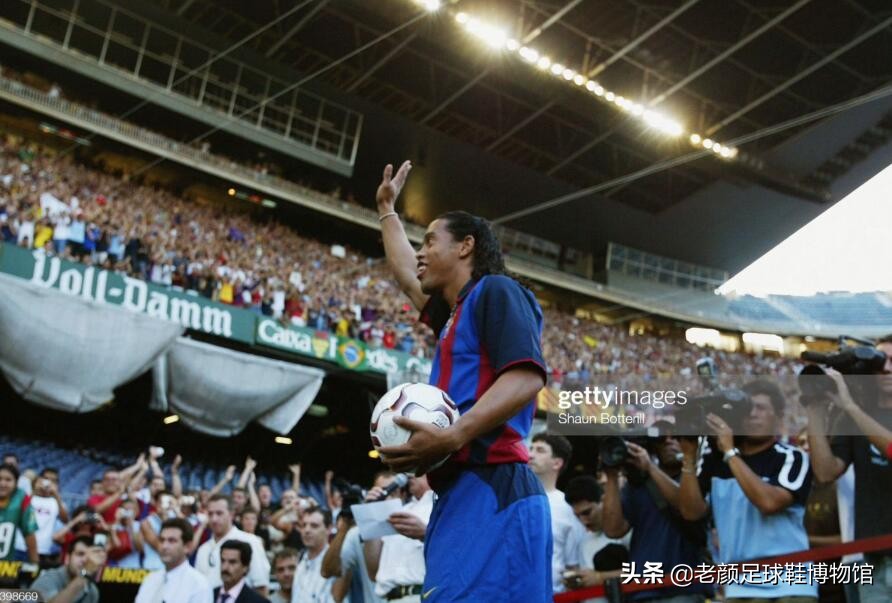 巩汉林的足球签名真的是赝品吗,巩汉林的签名球是赝品