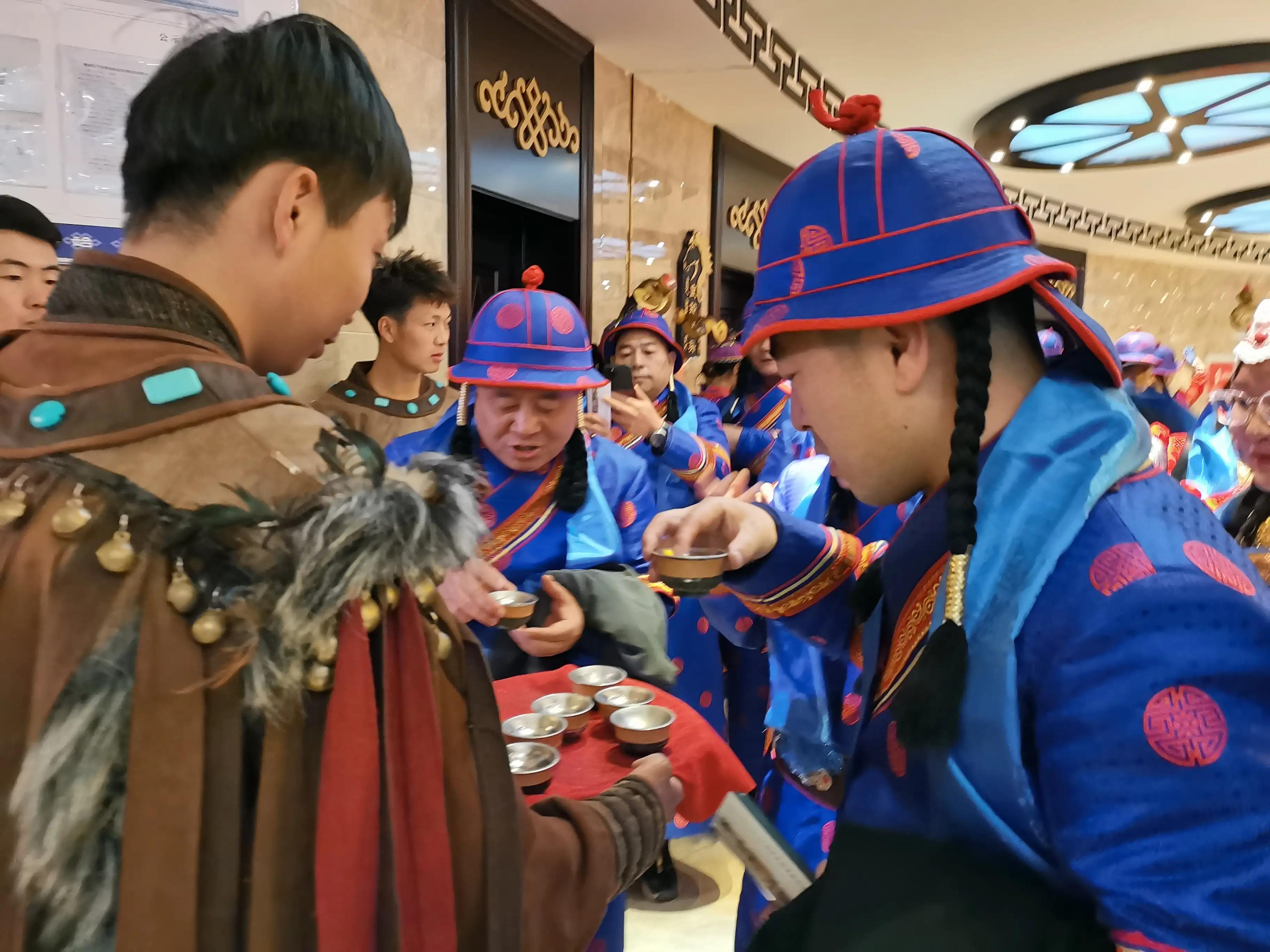 鄂尔多斯市文旅集团与西安重点旅行社深化合作恳谈会隆重召开