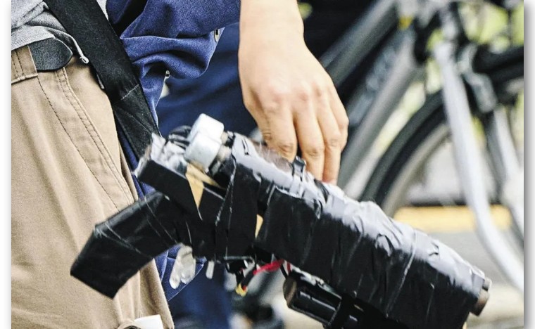 东京车站爆炸致2人受伤,东京一车站爆炸致2人轻伤