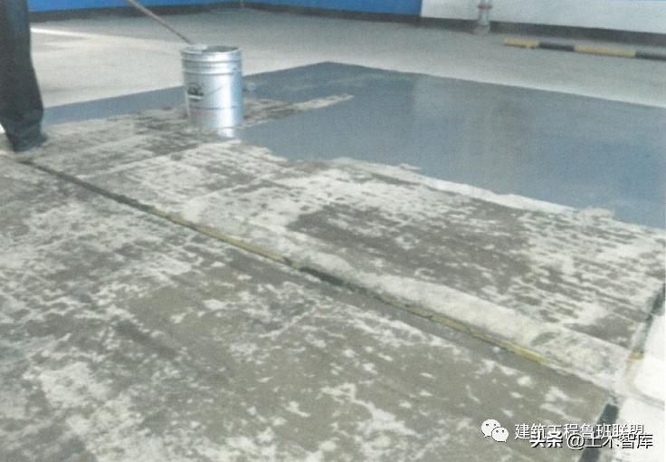混凝土地面起砂如何快速处理,混凝土地面起砂发白什么原因