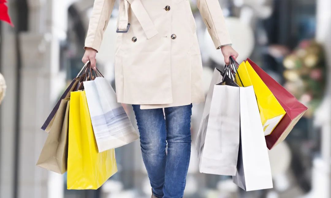 女子账户突然多了500,女子账户突然多了一千五百万