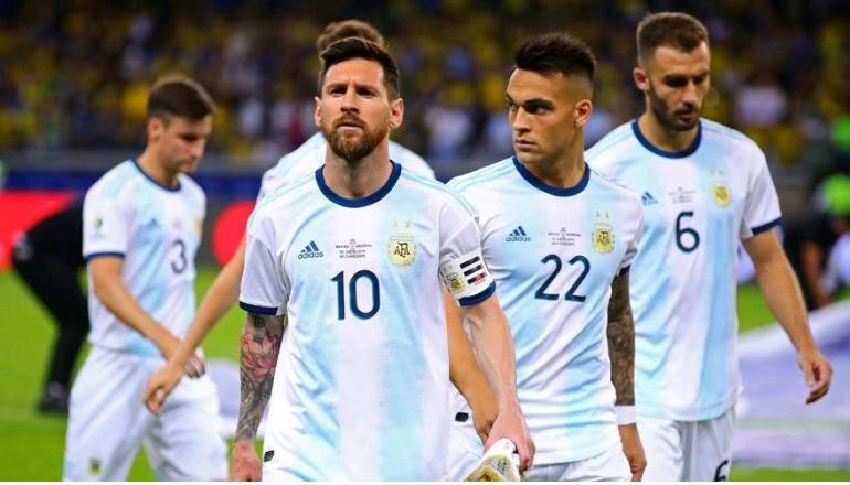 阿根廷球迷送礼物,梅西阿根廷国家队中国行门票