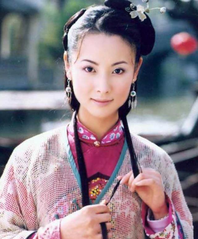 杨明娜年轻时的古装照片,杨明娜聊斋蛇妖