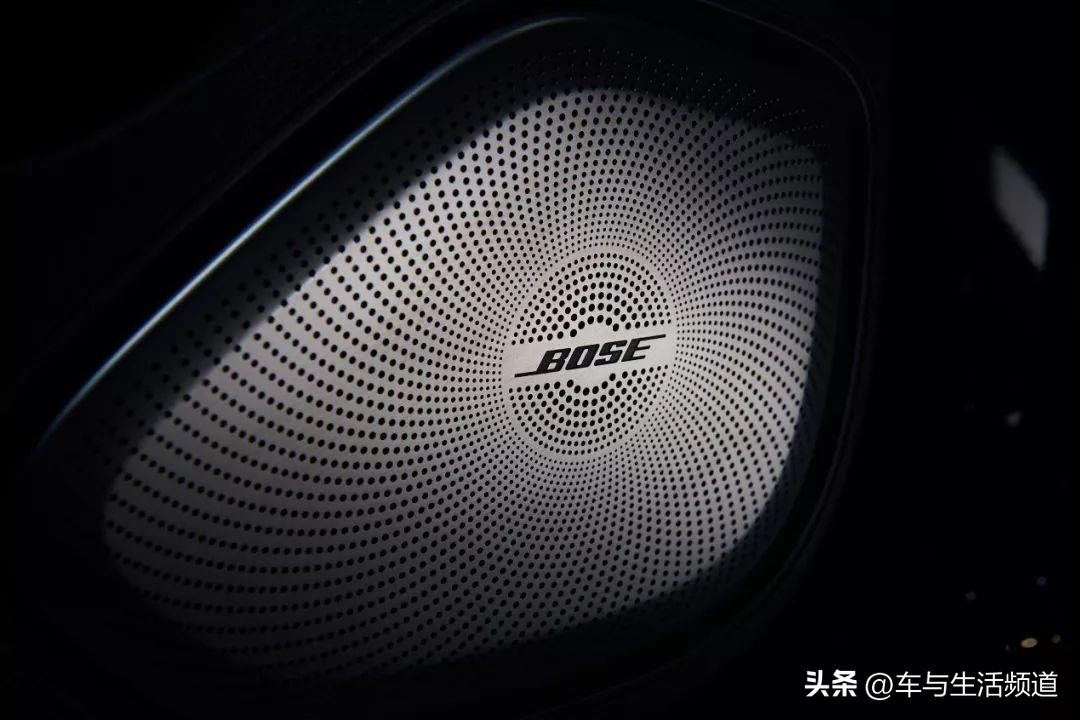 奔驰车载音响是哪个品牌,车载音响哪个品牌最好