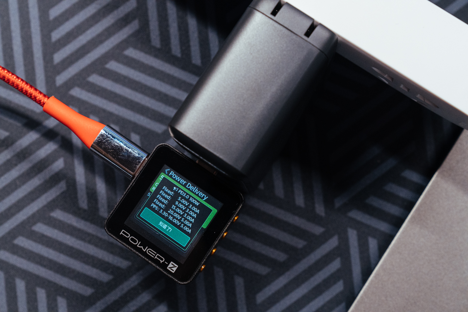 自己办公桌面布置,最简单的办公室桌面布置图