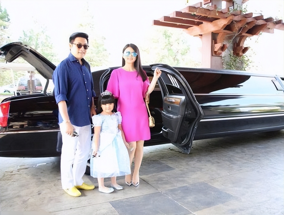 明星去珠宝店买首饰,明星买珠宝首饰