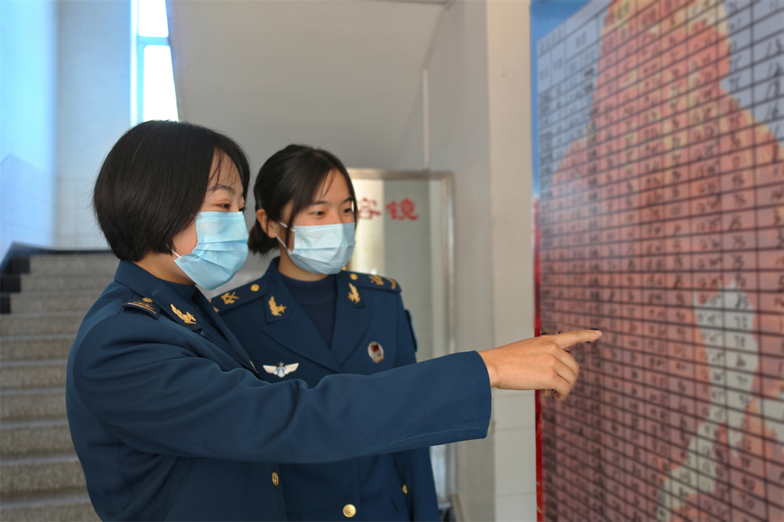 精于业诚于心勤于行,精于心专于业