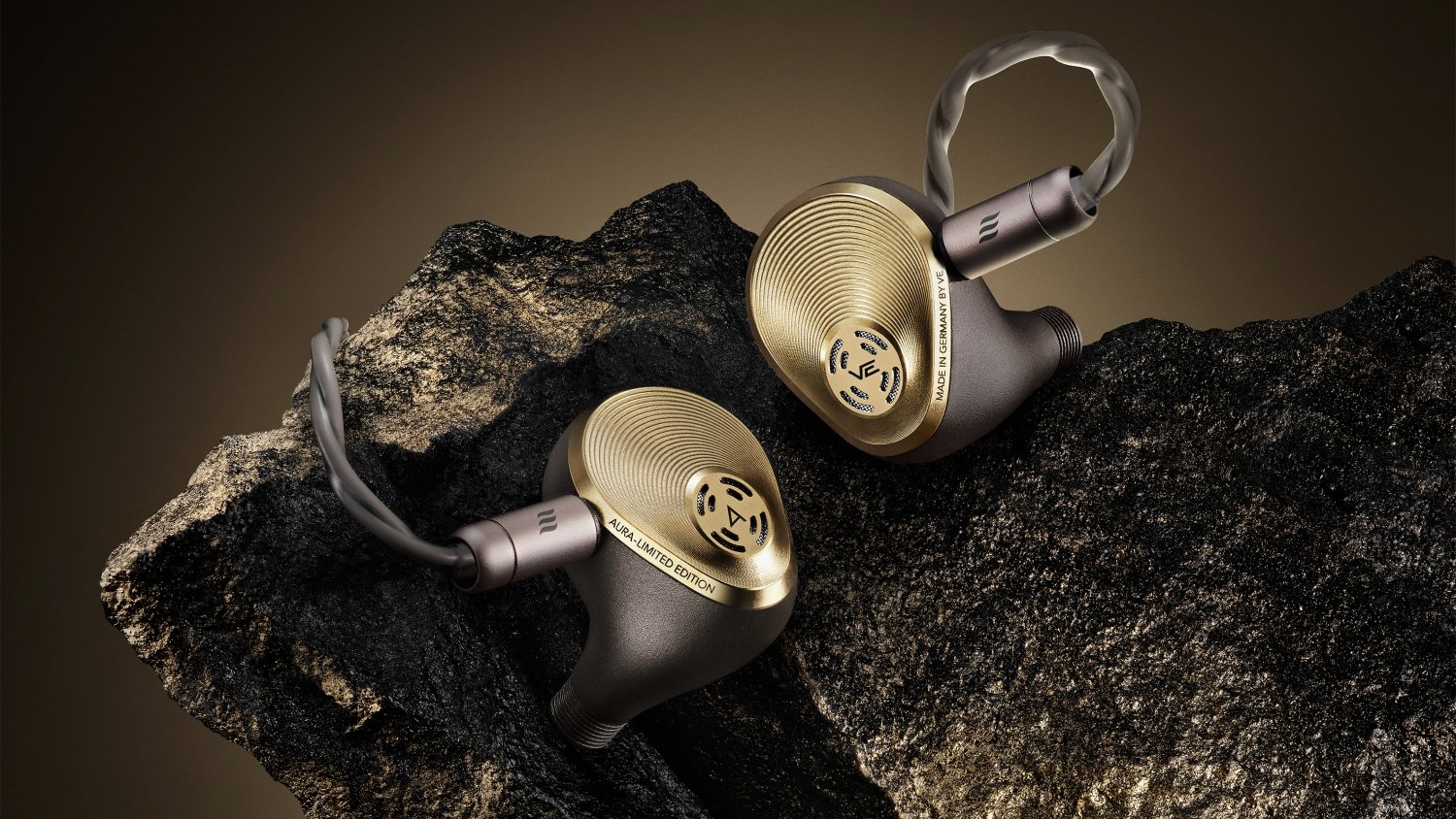 鑱斿悕鑰虫満aura,akaura鑰虫満