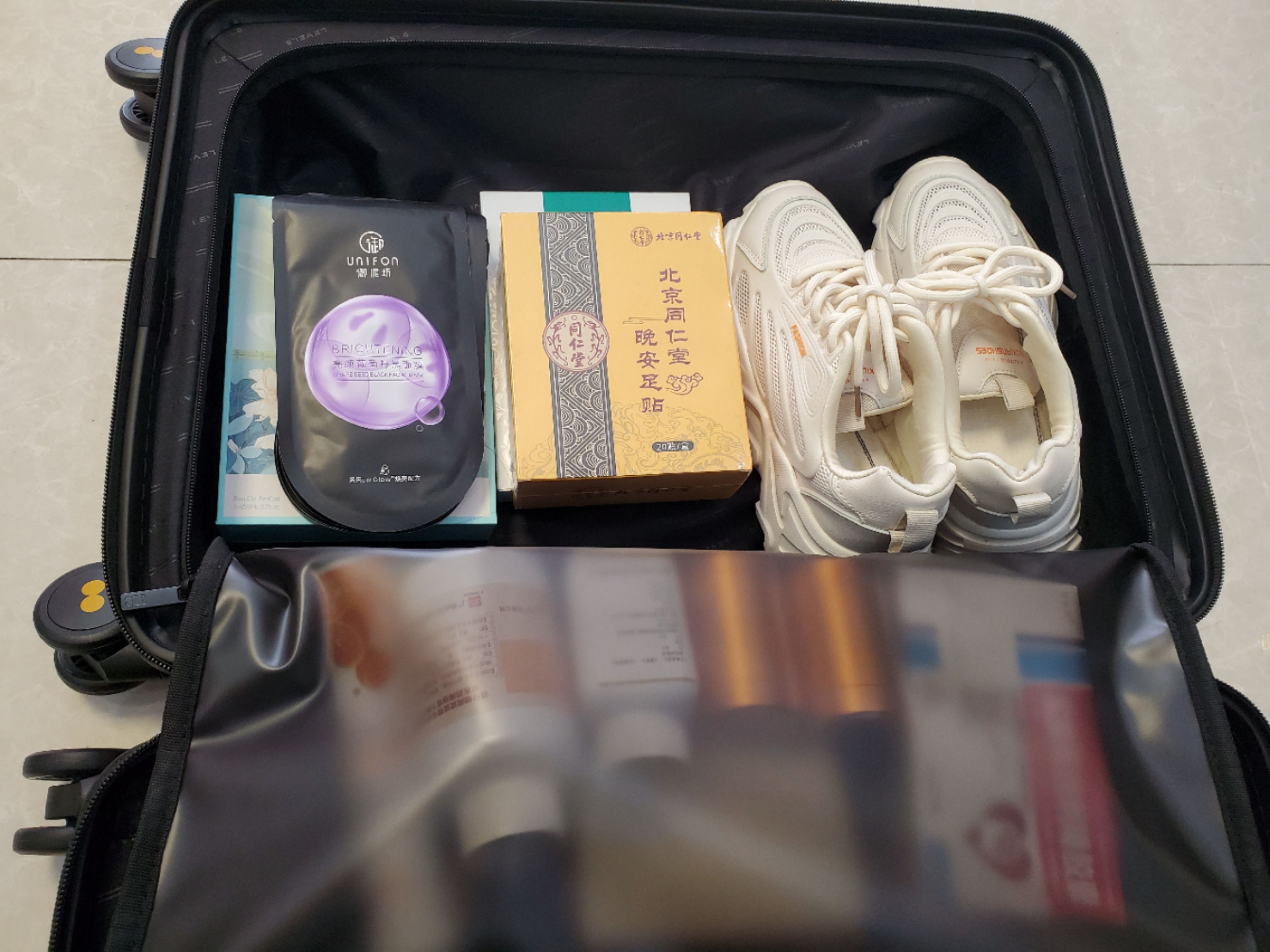 重新定义高端行李箱-地平线8号城市脉搏系列行李箱体验