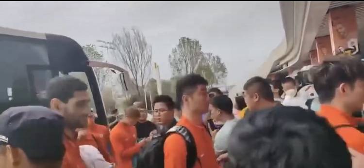 崔康熙2胜1平得7分幕后故事？蒿俊闵接班人浮现？郝伟案内幕曝光