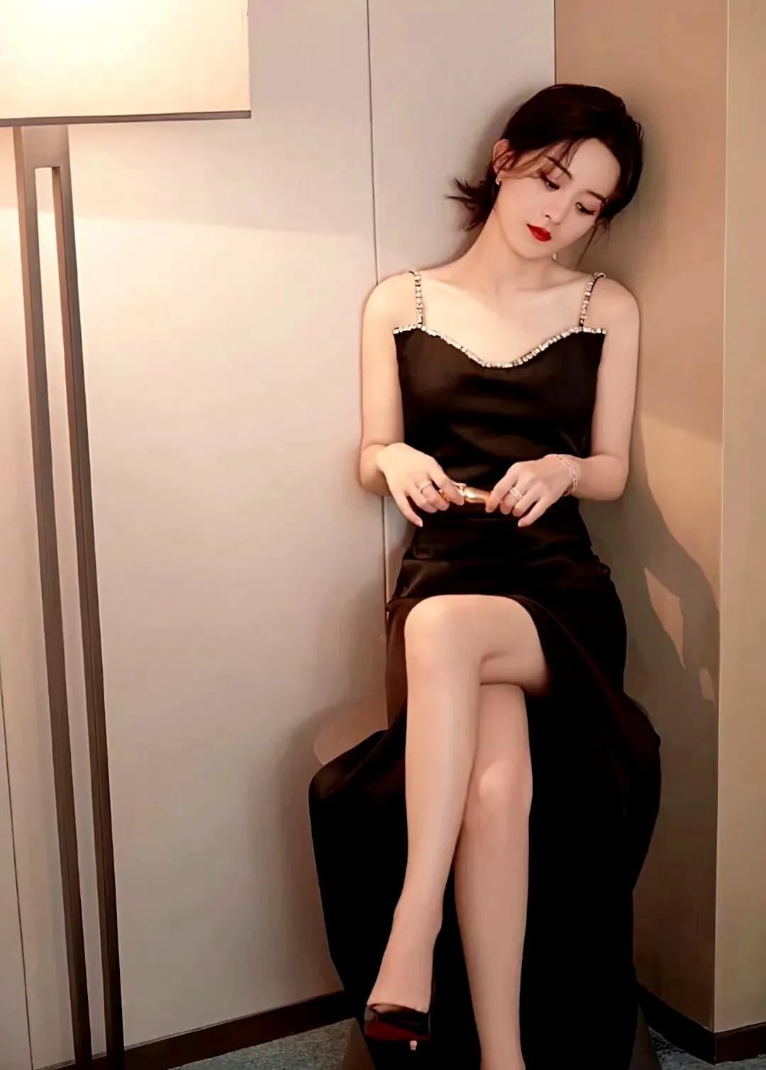 赵丽颖杨幂惊艳写真大片,魅力女神赵丽颖写真