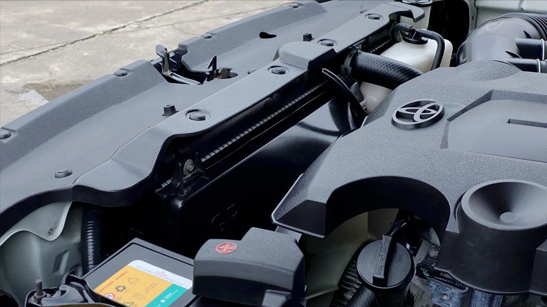 老旧丰田霸道修复,04年丰田霸道翻新改造全过程