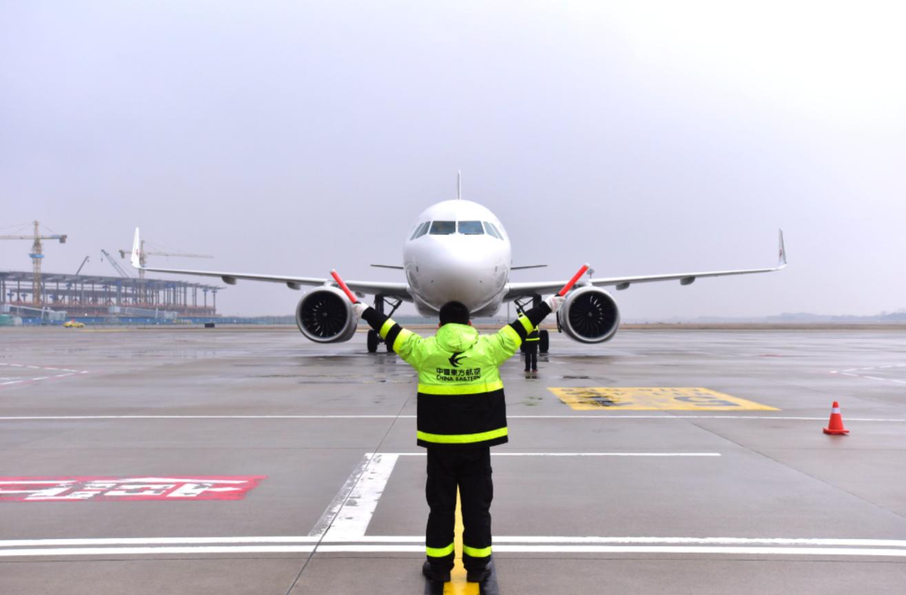 为什么飞机失事前都是垂直降落,飞机失事是如何坠落的