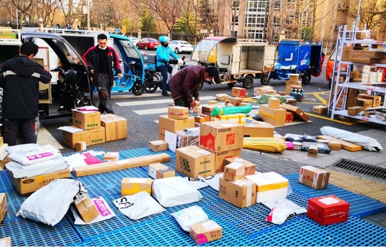 璋佸湪鐢ㄥ敮鍝佷細,绌剁珶璋佸湪鐢ㄥ敮鍝佷細