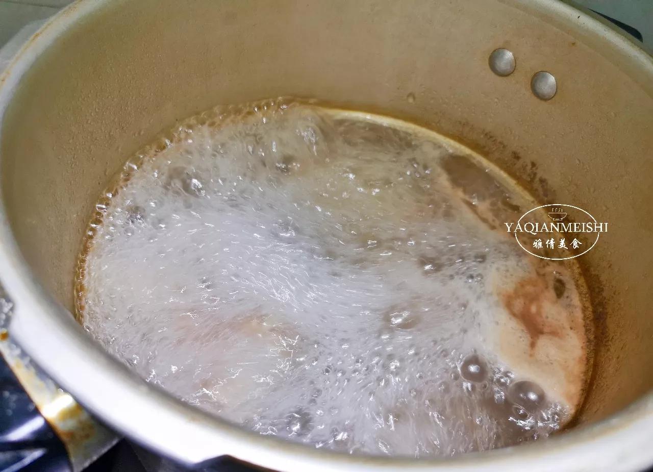 煮肉时的浮沫是精华还是垃圾,煮肉的浮沫到底有多脏